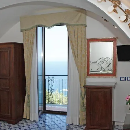 Borgo San Michele * Амальфі